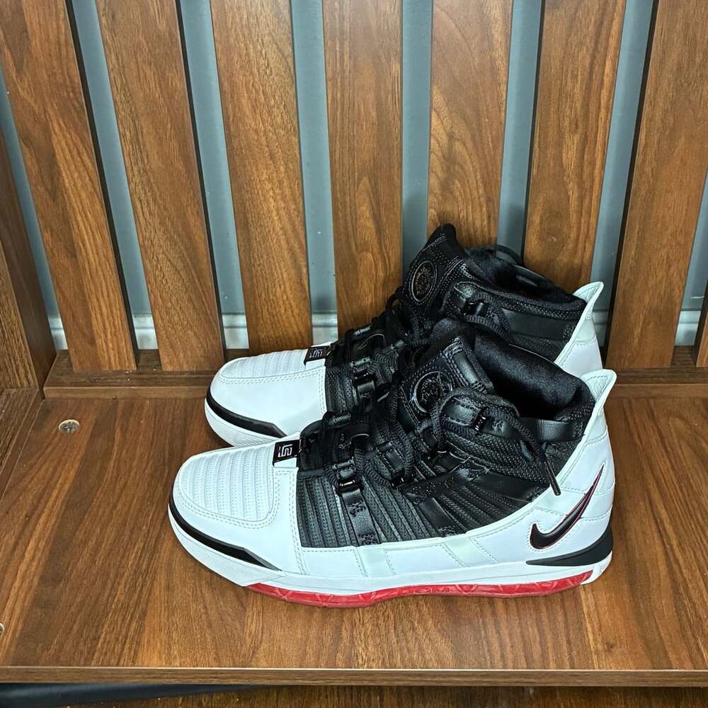 Nike Zoom LeBron 3 Retro Size 8 White Black Crimson Home